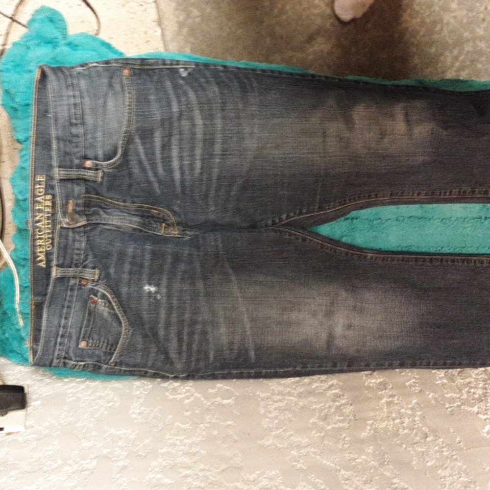 Men's size 34×30 "American Eagle Outfitters" bluejeans.